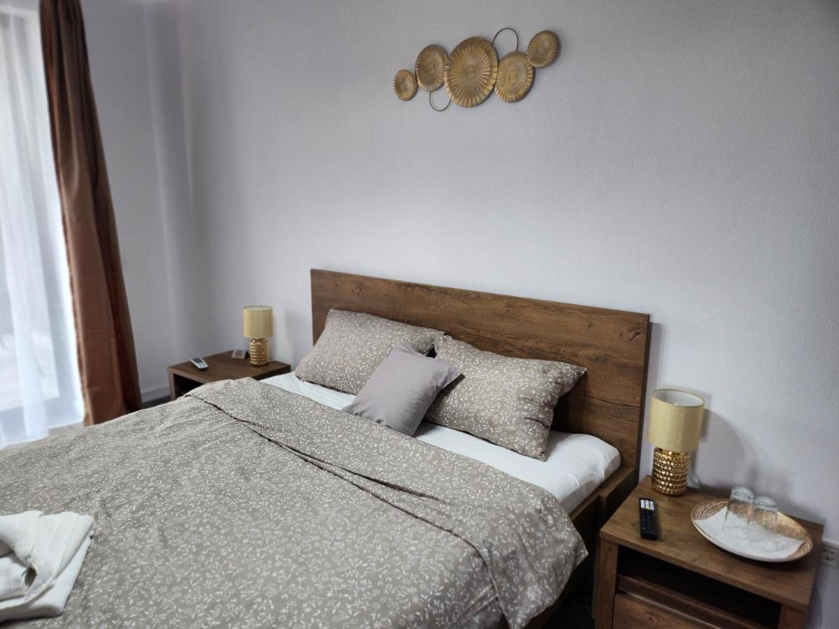 Armina'S Residence 2 Dumbravita  Ngoại thất bức ảnh